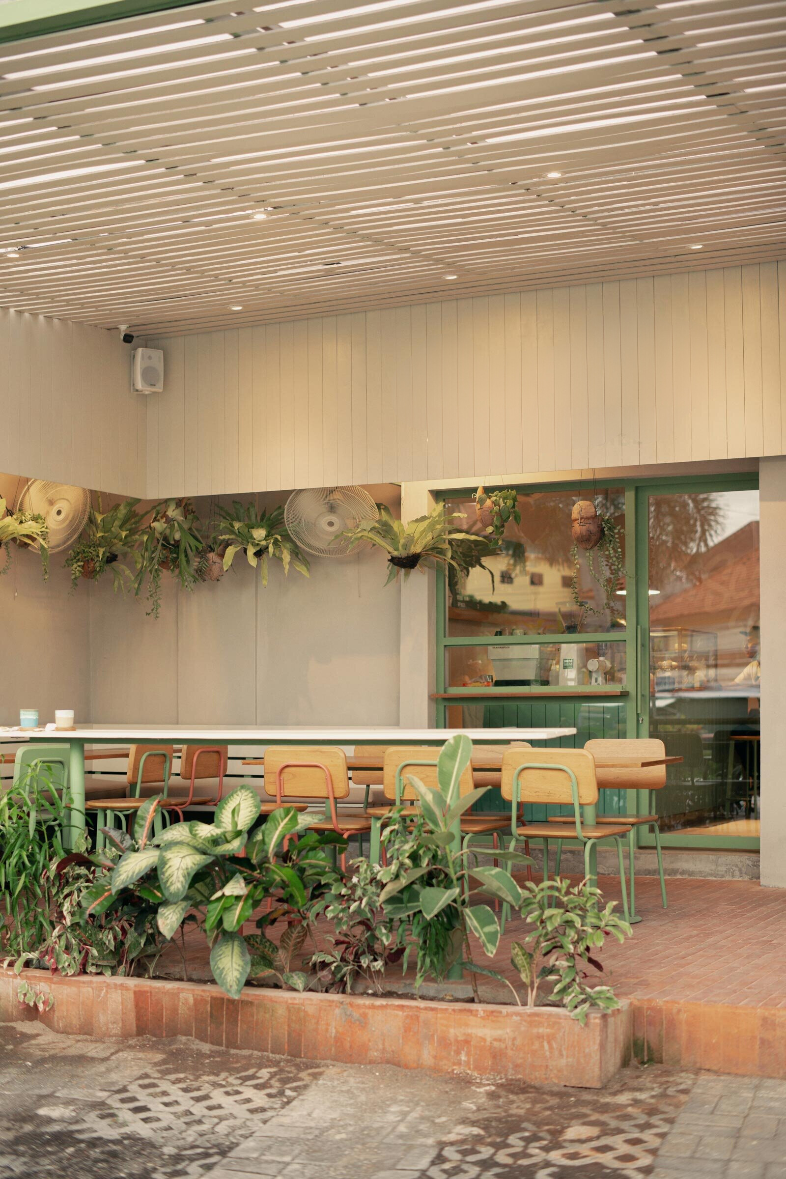 Crumbelieveable Setting 1